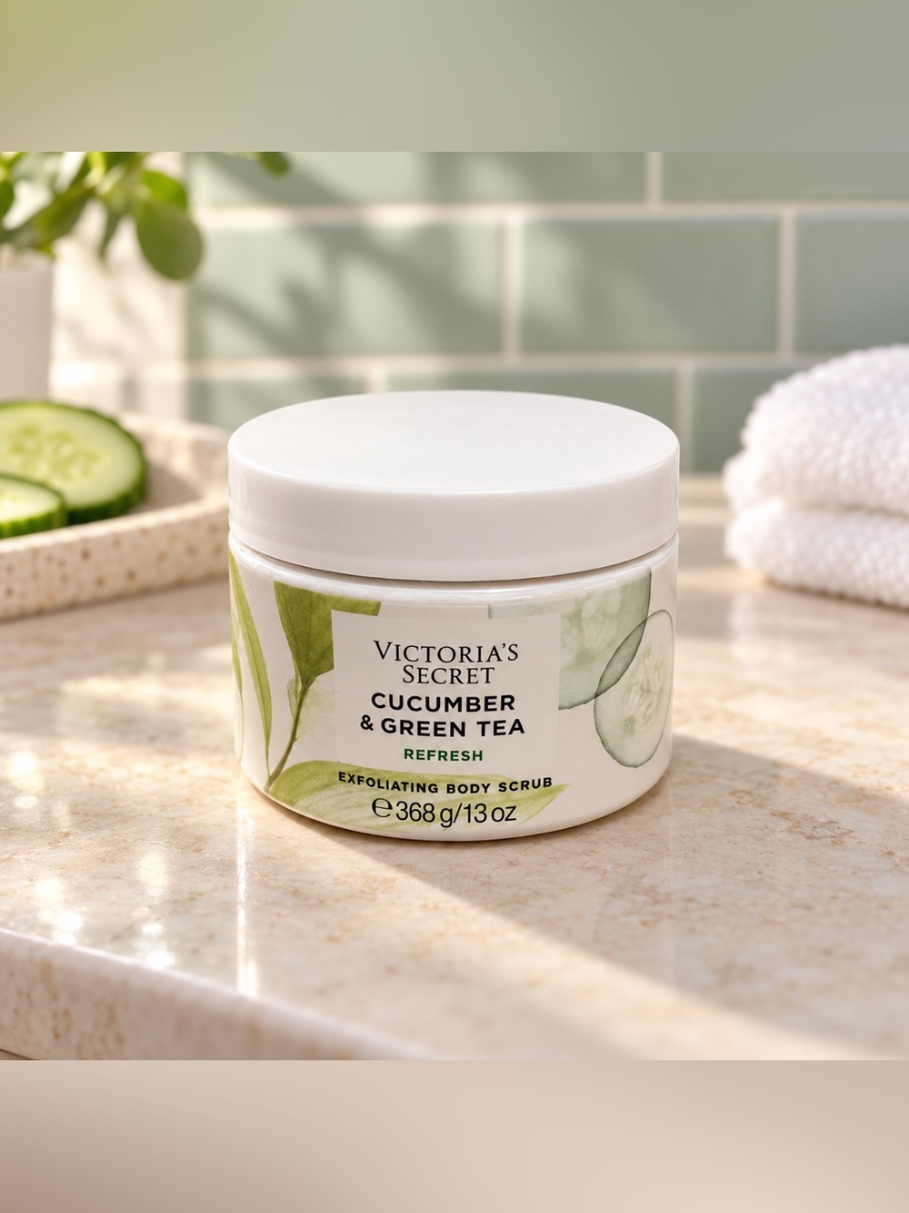 NWT Victoria’s Secret Cucumber & Green Tea Body Scrub 13 oz